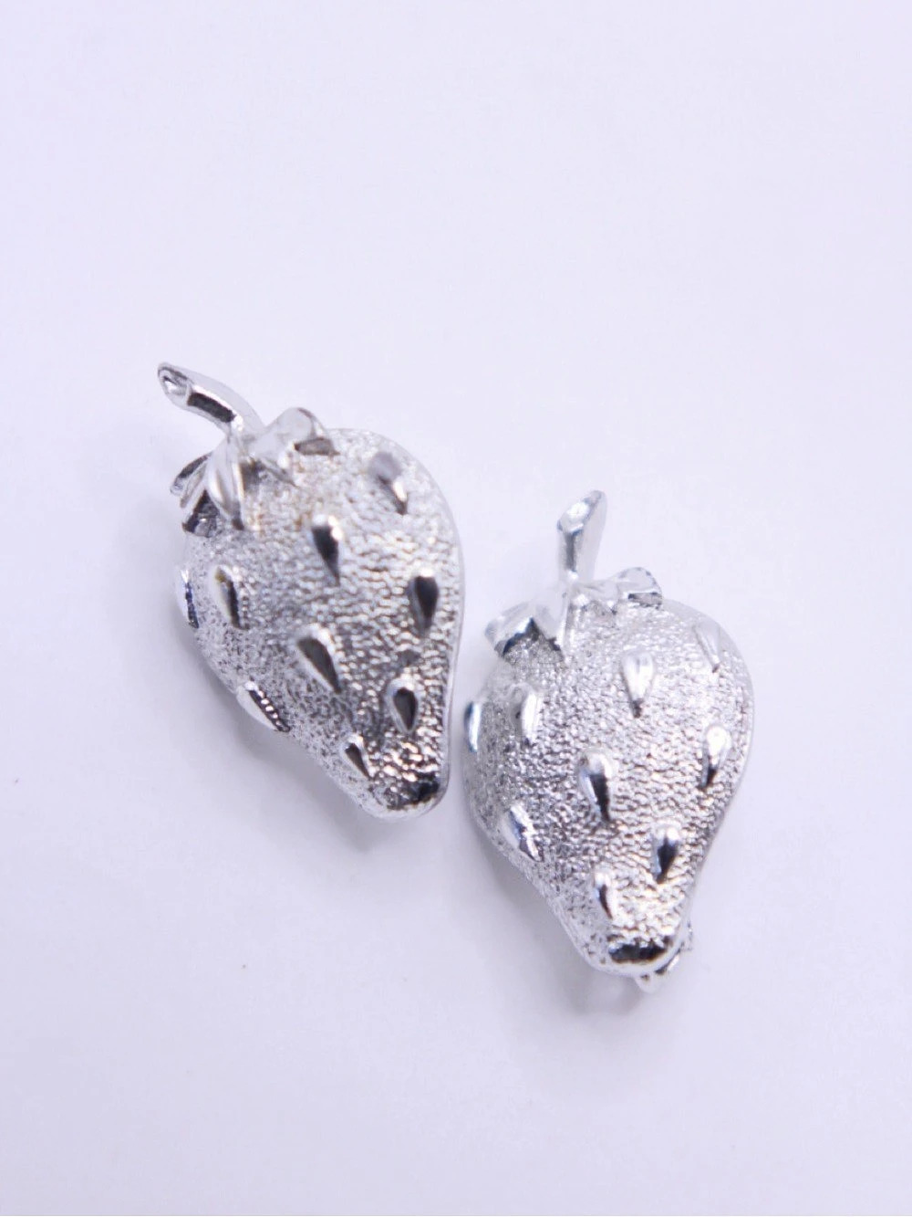 Vintage Sarah Coventry Strawberry Stud Clip Earrings in Silver tone